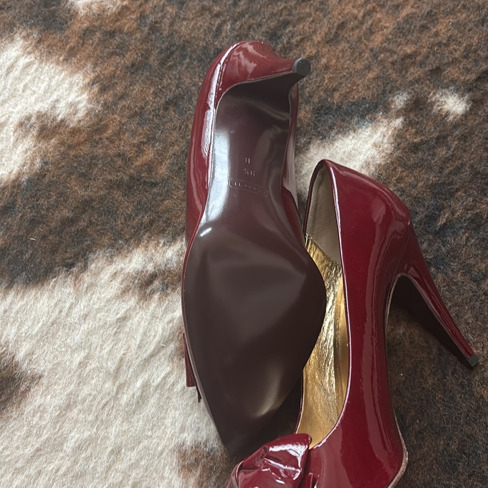COACH - Red patent leather bow tie pump. Made in Italy - Picture 4 of 6